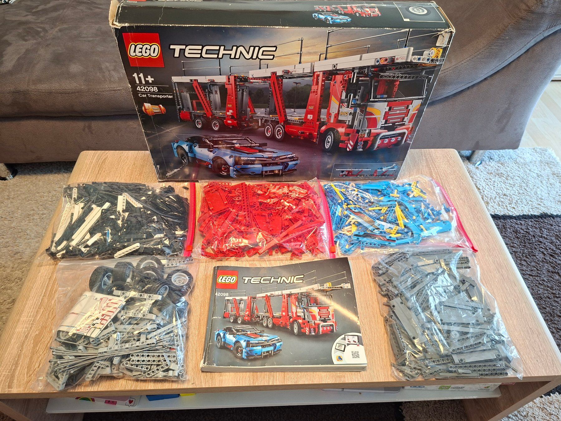 Lego Spielzeuge: Lego 42098 Technic Car Transporter OVP – Gebraucht aus Sils im Domleschg von AMAG_AUDI_ZH 1