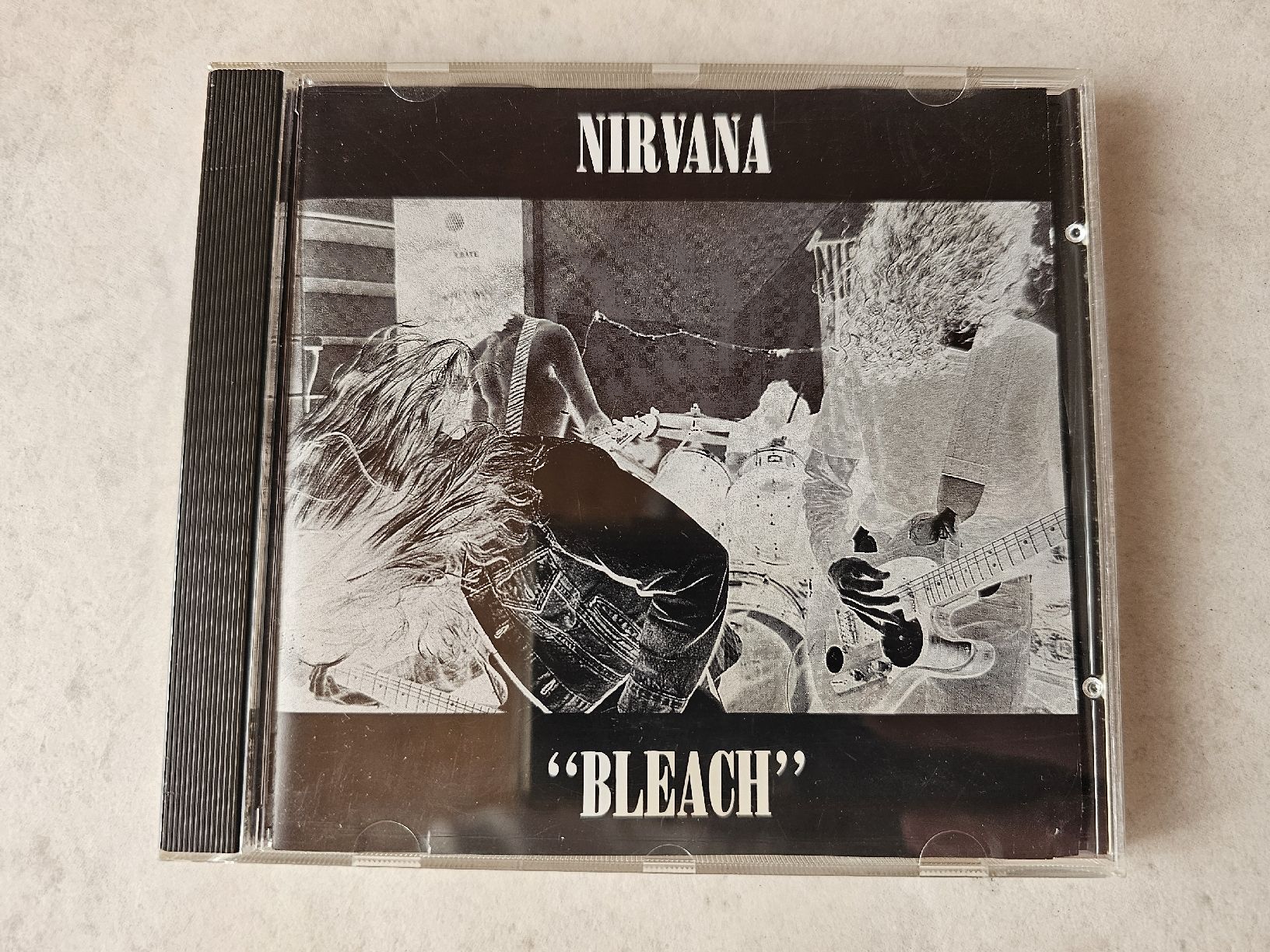 CDs: Nirvana  -  Bleach – Gebraucht aus Schneisingen von backstore24