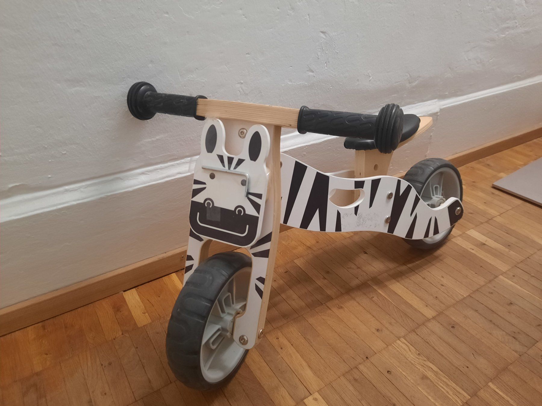 Véhicules pour enfants: Kinderlaufrad – D'occasion à Zürich par ONVA-RE-USE