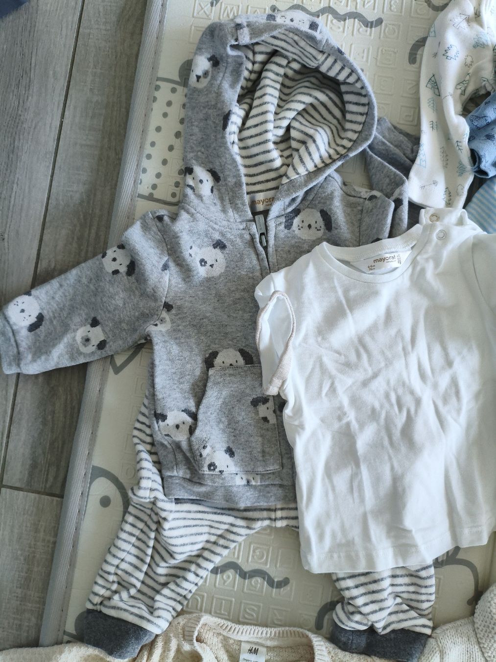 Lotti & Set di vestiti: vestiti da bambino – Usato da Locarno venduto da sca_8bh7 3