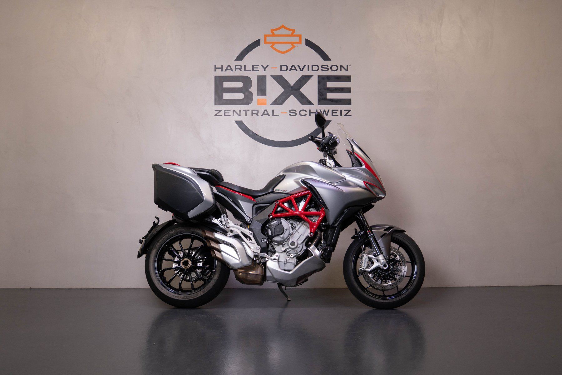 MV Agusta Touring: MV Agusta Turismo Veloce – Gebraucht aus Hünenberg von Maxim369