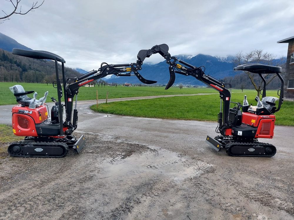 Bagger mini Bagger Zwei Jahres Garantie & 6x Anbaugerät (Neu und ...
