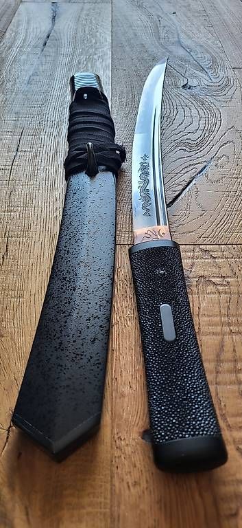 Arte internazionale: Osoraku wakisashi katana – Usato da Bulle venduto da Kriss24
