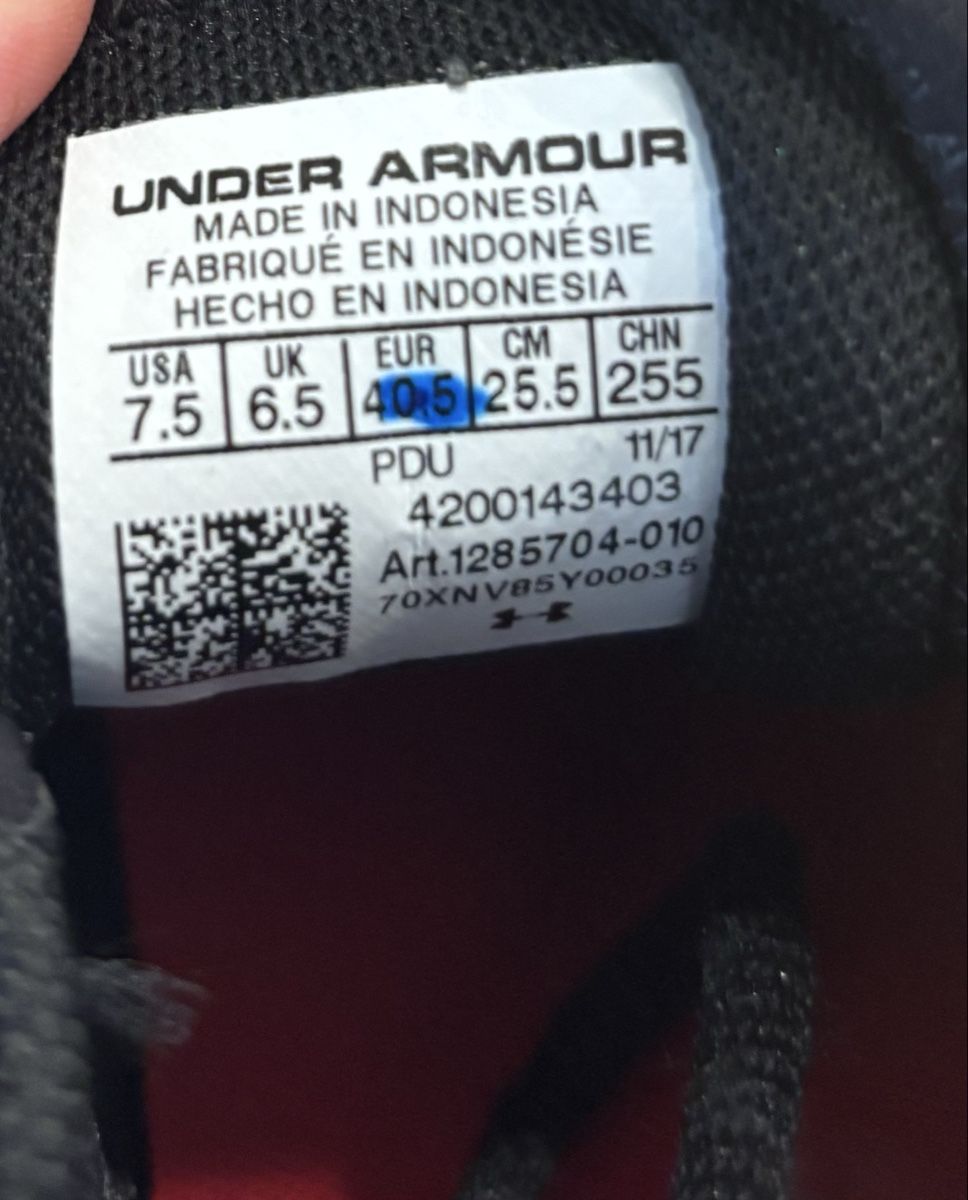 Under Armour Chaussures hommes: Under Armour Commit Schuhe Gr.40.5 – D'occasion à Oberdorf SO par sa-na 4