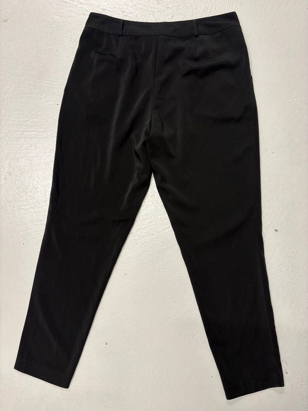 Benetton Pantaloni: Benetton elegante schwarze Hose mit Strass Gr. 38 – Usato da Regensdorf venduto da secondchancefashion 3