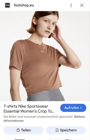 Nike Crop Top, Grösse S, Slim Fit
