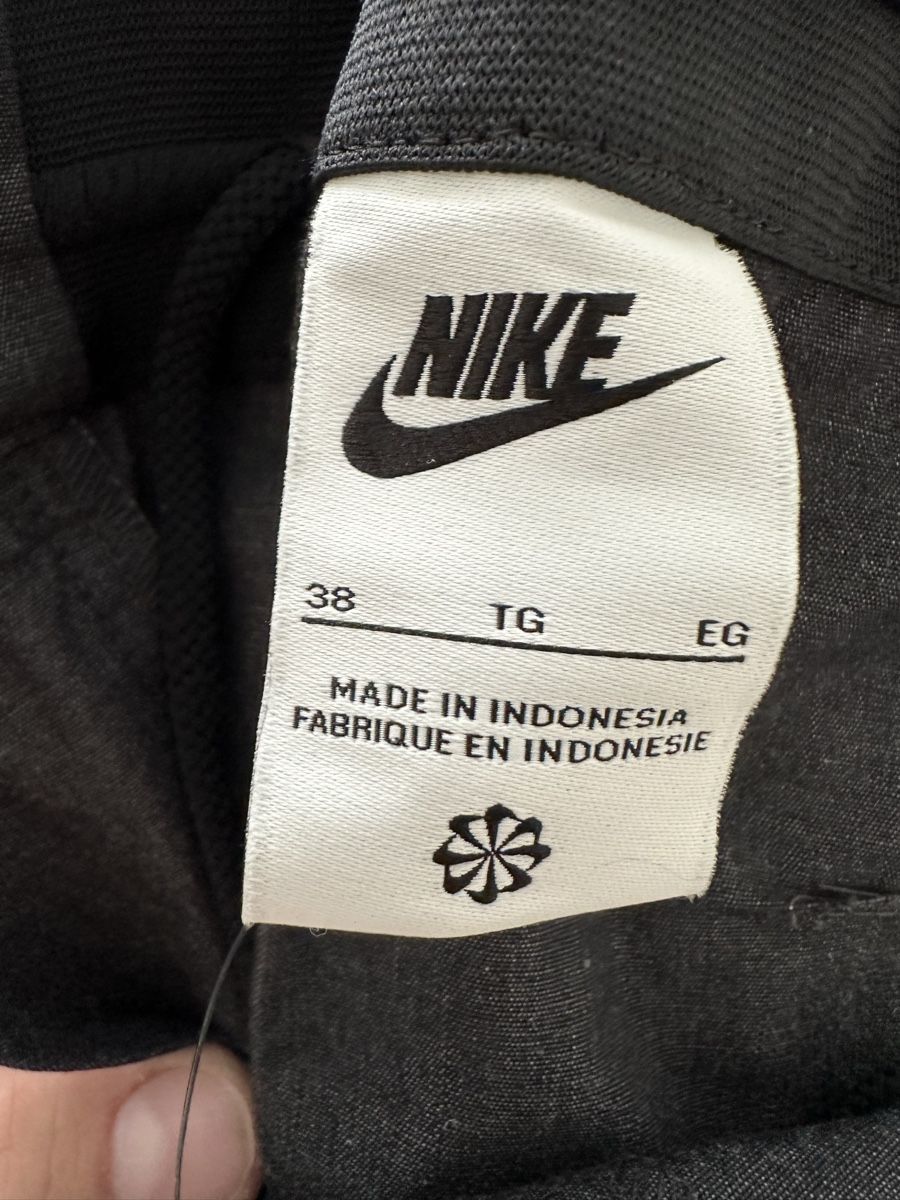 Nike Pantaloni: Nike Pants Neu – Nuovo (secondo la descrizione) da Unterkulm venduto da Boris_95 6