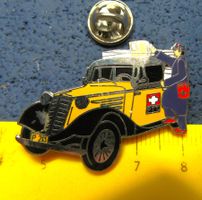 POST PTT AUTO OLDTIMER TATRA PIN ENAMEL VINTAGE