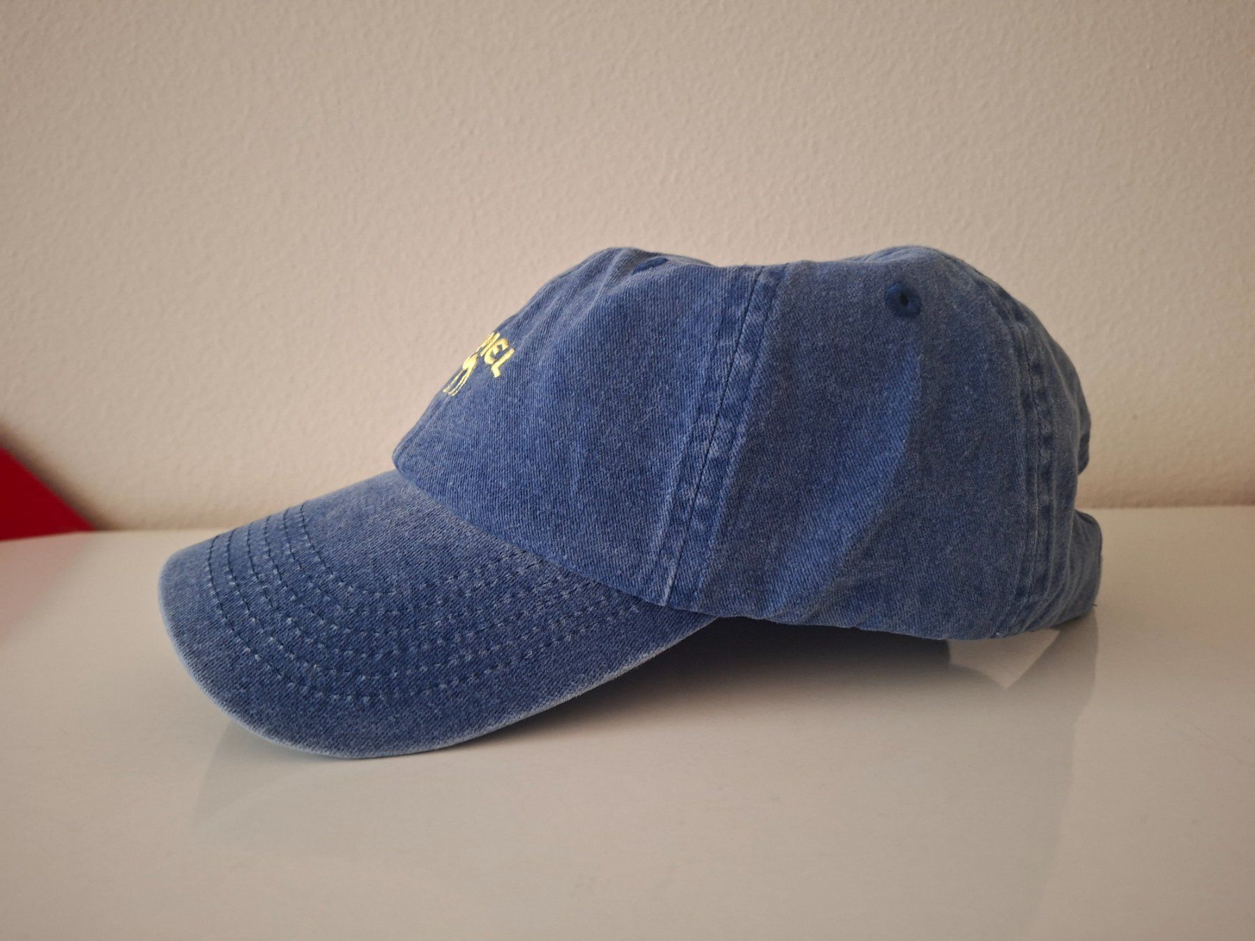Hüte, Mützen & Caps: Cap  "Camel"  gestickt  Jeansstoff  blau   neu – Gebraucht aus Zürich von Daniel517 2