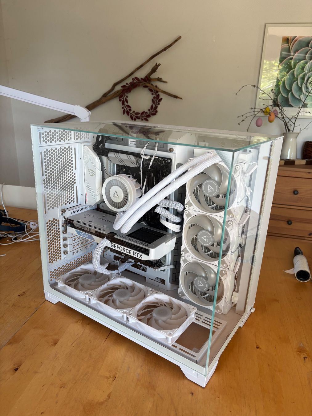 PC: Gaming PC - RTX 4060, Top Zustand – Nuovo (secondo la descrizione) da Leuzigen venduto da hae_8z86 3