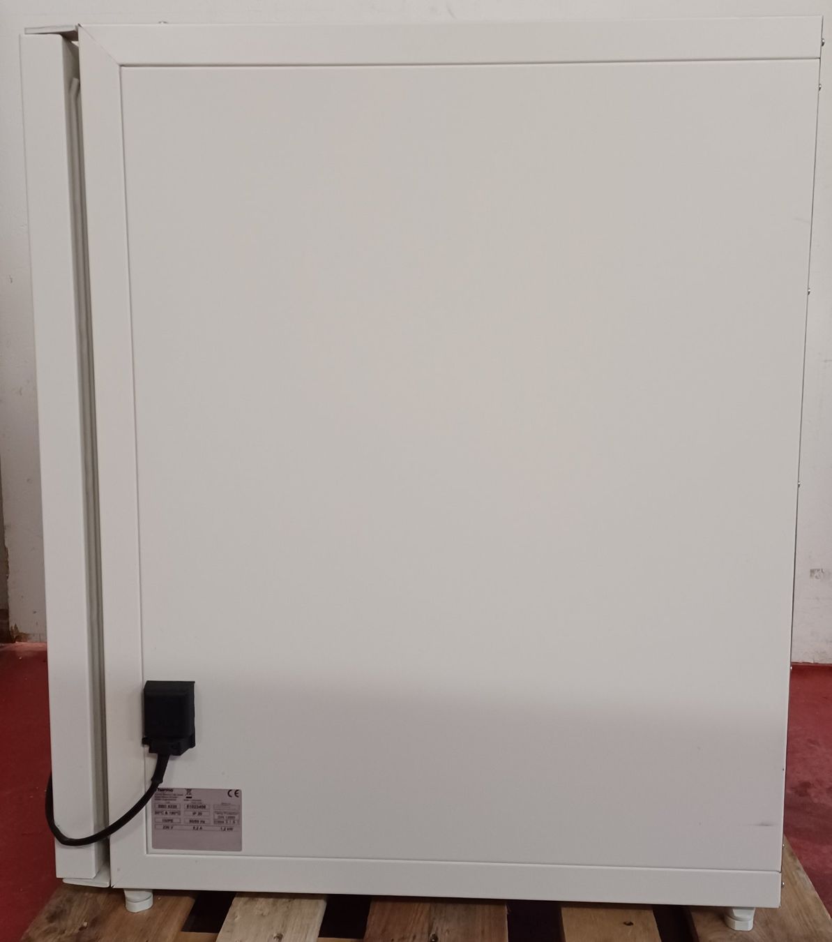 Accessori da laboratorio: Thermo Scientific BBD 6220 CO2 incubator – Usato da Niederdorf venduto da LeptonAG_Labor 3