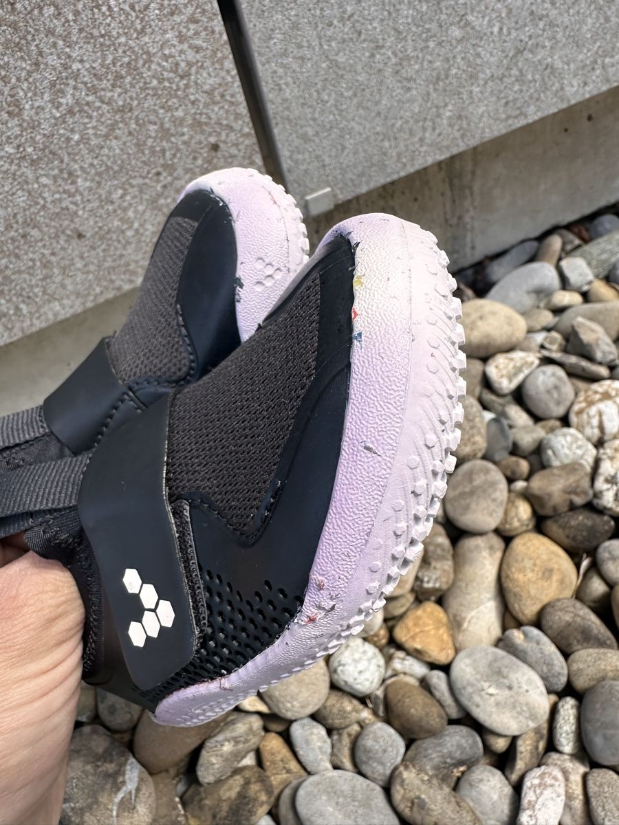 Vivobarefoot Schuhe für Jungen: Vivobarefoot Grösse 22 – Neu (gemäss Beschreibung) aus Winterthur von Joyzora94 1