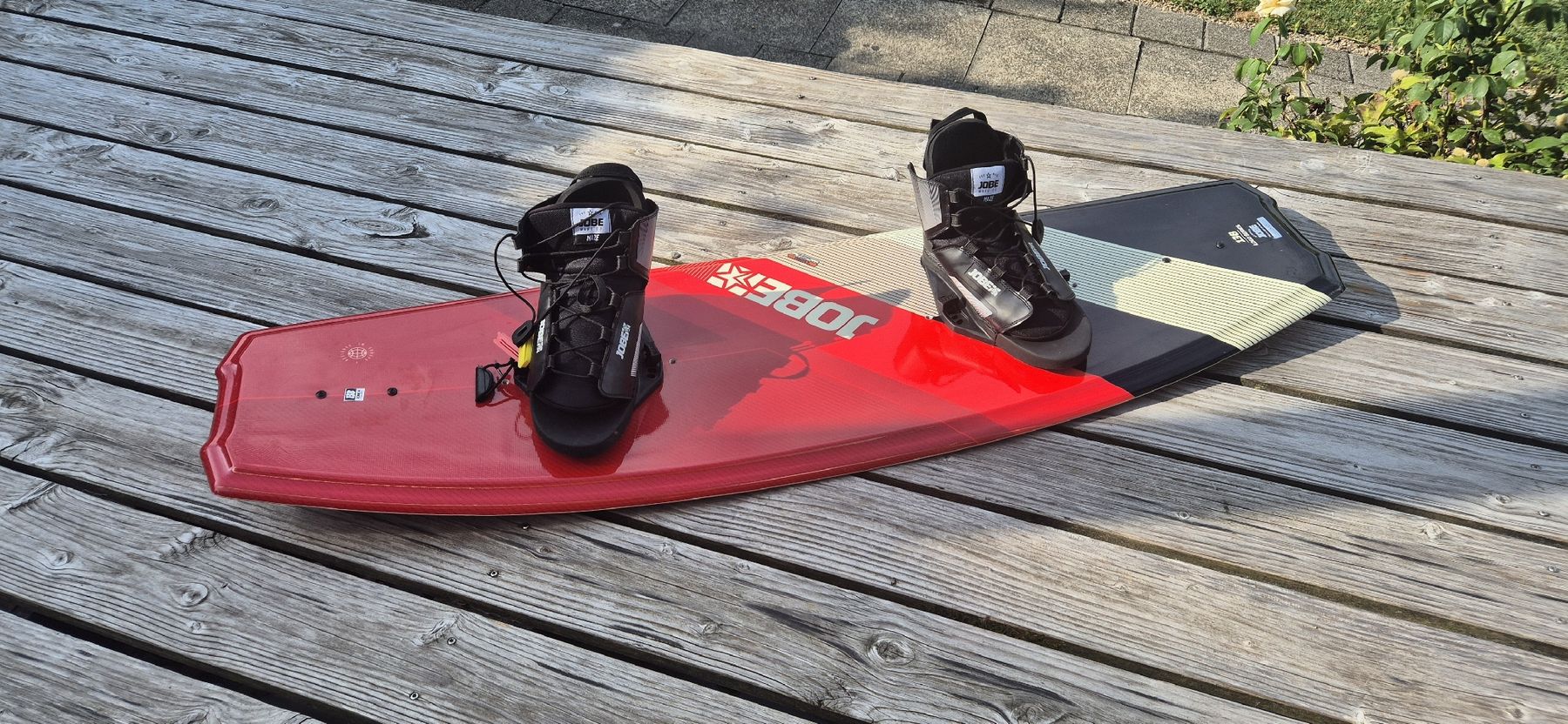 Surfboards & Schwimmbrette: Jobe Logo Series Wakeboard 138cm mit Bindung – Gebraucht aus Wolfhausen von Lele4000