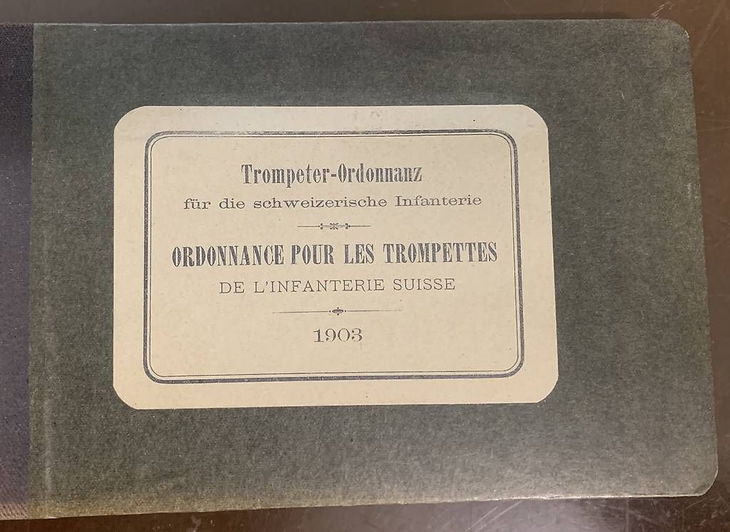 Livres: Trompeter Ordonnanz – D'occasion à Schwanden-Sigriswil par Bena