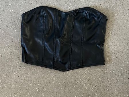 Damen Top Korsett Optik schwarz trägerlos Kunstleder