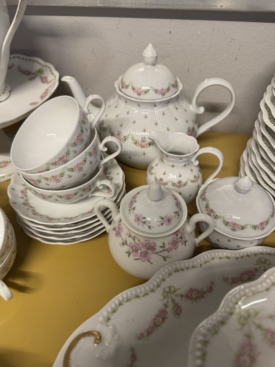 Set di piatti:  Limoges  Service  – Usato da Schlieren venduto da Freundlich02 3