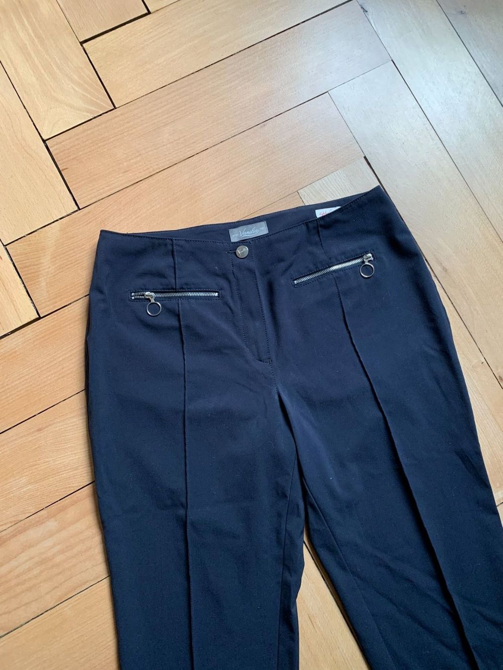 Pantalons: VANILIA - Hose dunkelblau 40 – D'occasion à Zürich par Diazaio 1