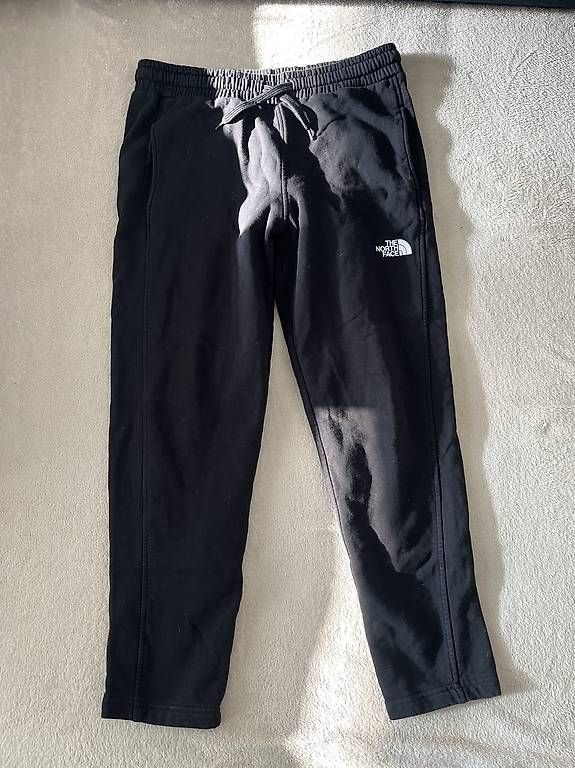 Pantaloni: Trainerhose North Face Gr. M – Usato da Niederhasli venduto da Scharindli