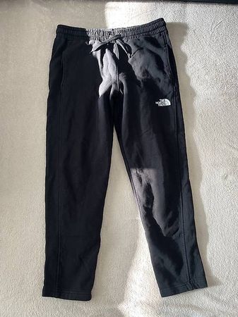 Trainerhose North Face Gr. M