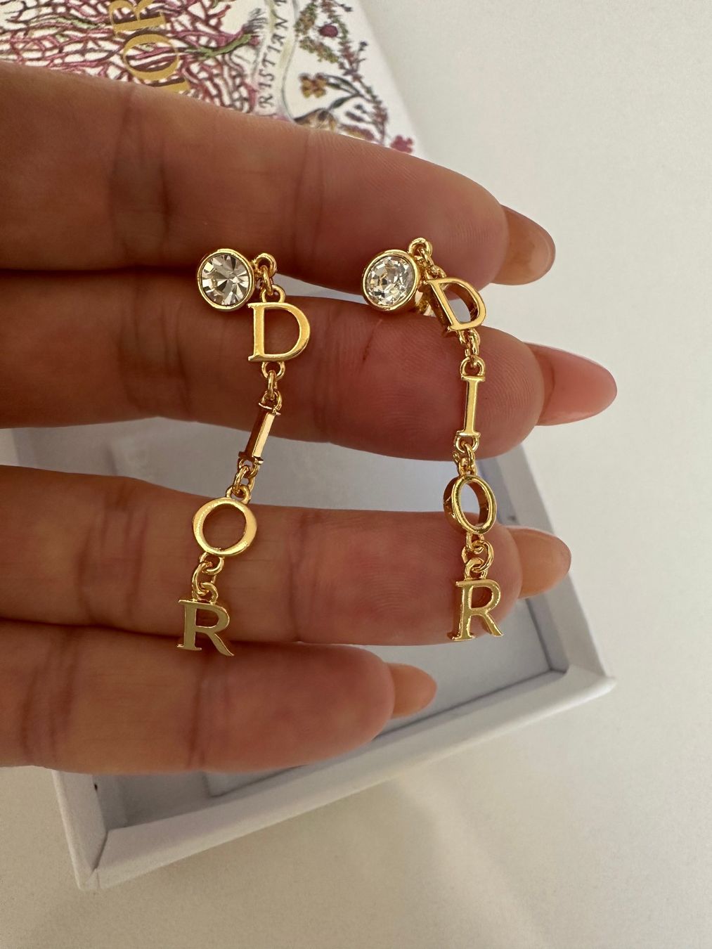 Dior Ohrringe & -stecker: Dior Ohrringe – Neu und originalverpackt aus Steinmaur von regenbogen052 2