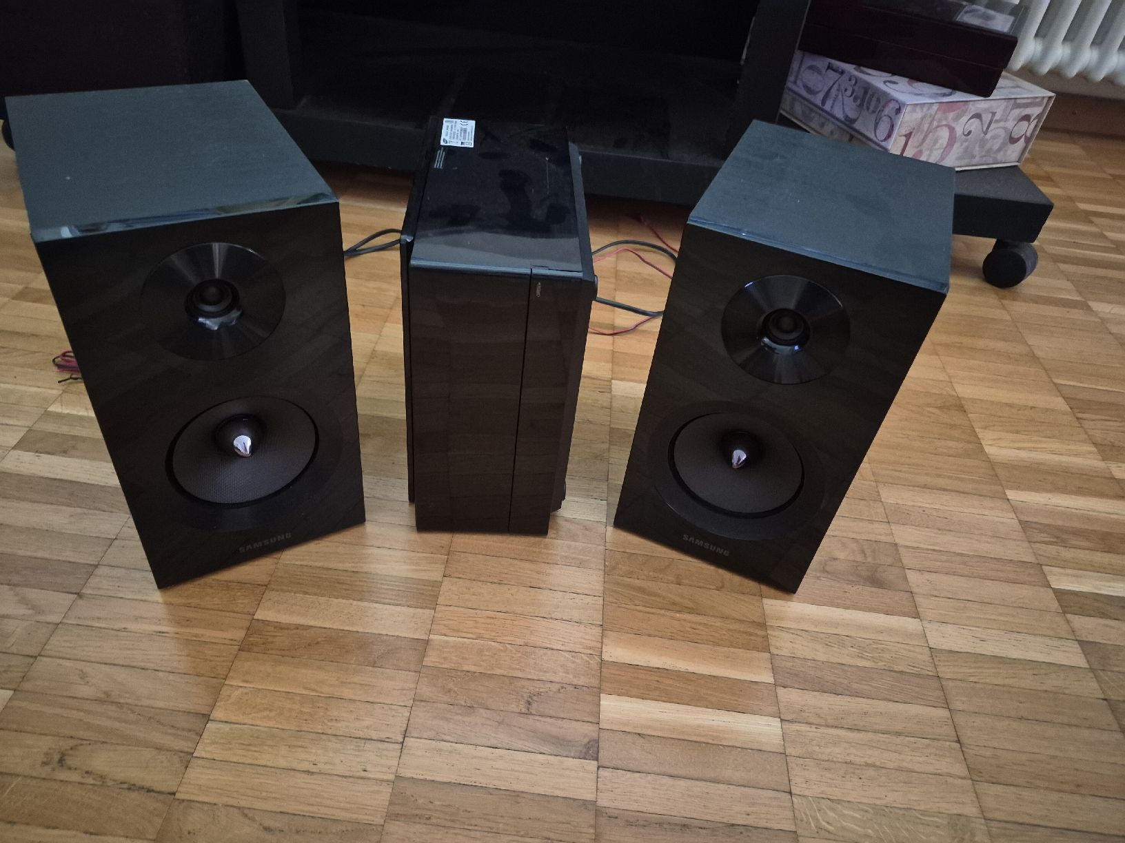 Samsung Haut-parleurs: Samsung MM-E460D Stereoanlage  – D'occasion à Kilchberg ZH par F27081987