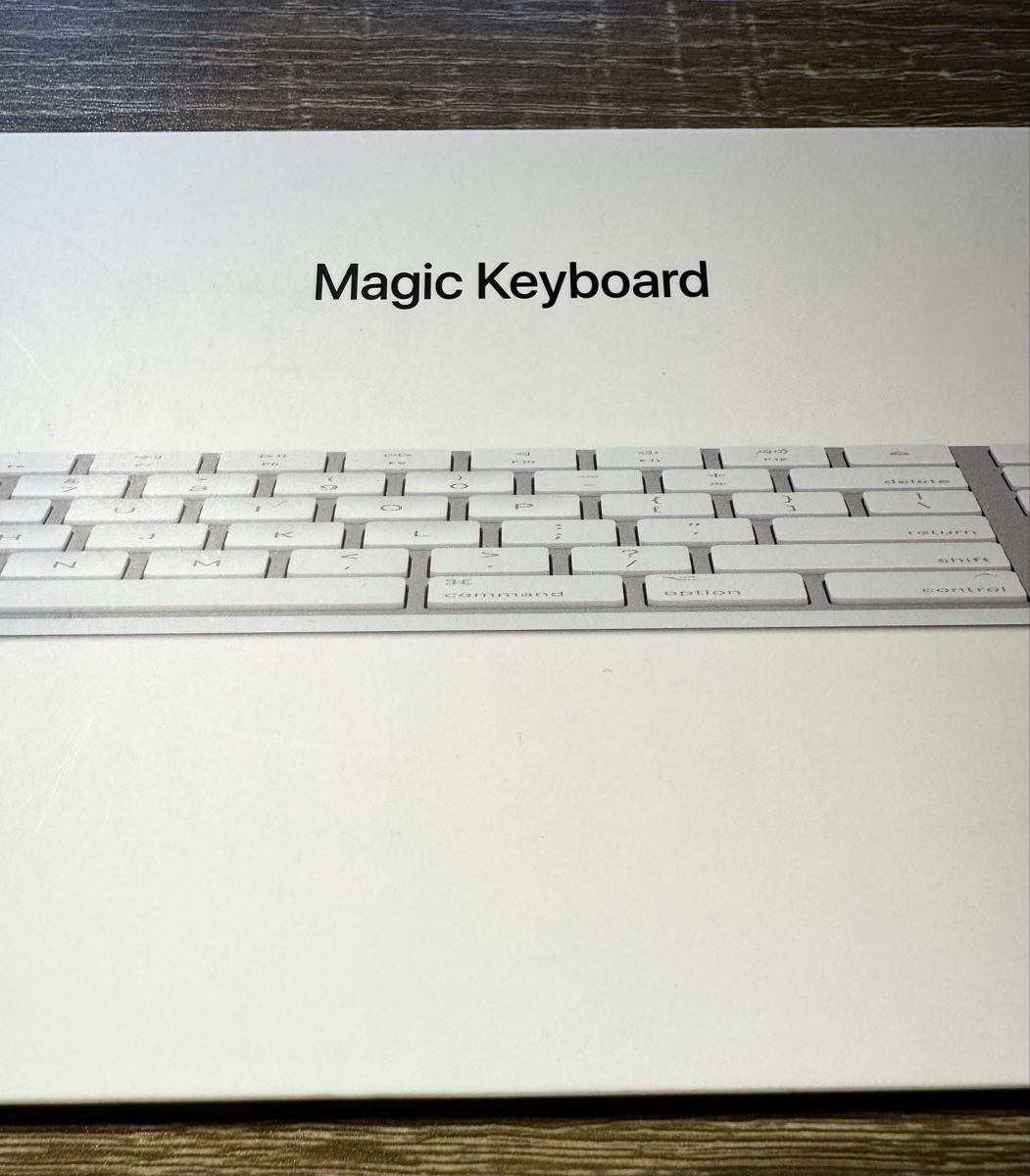 Apple Tastaturen: APPLE NEW Magic Keyboard - Wireless & Numeric Keypad – Neu (gemäss Beschreibung) aus Zürich von collins9_kate1 1