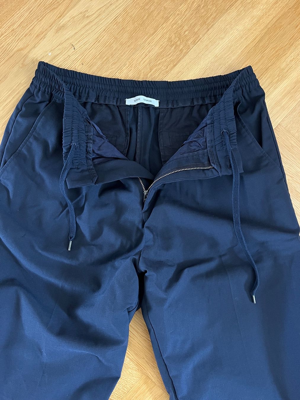Samsøe Samsøe Pantaloni: Samsoe Samsoe Harald Trousers – Grösse M – Usato da Zürich venduto da bretxo 2