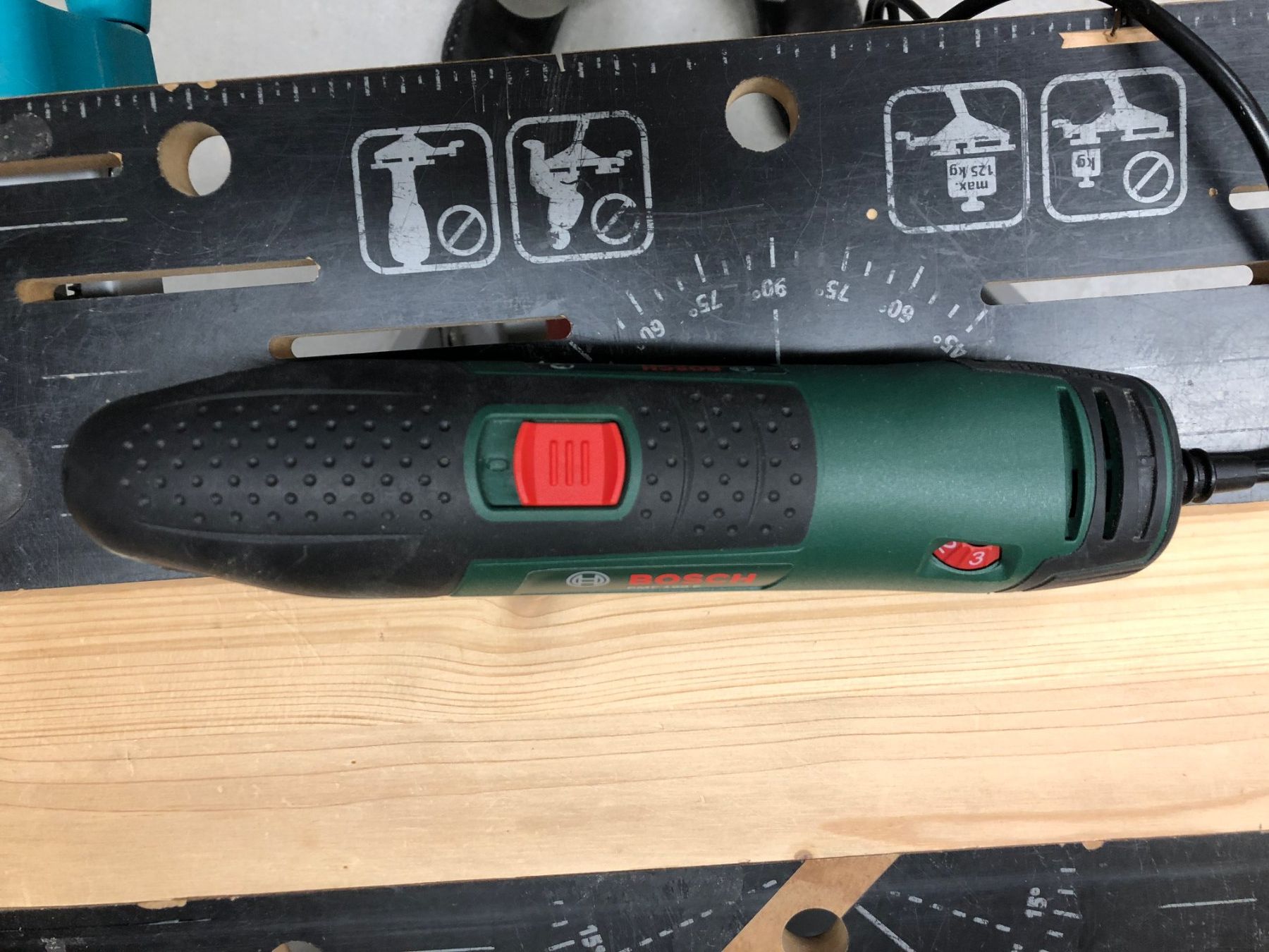 Tutte le macchine: Multifunktionswerkzeug Bosch PMF 190 – Usato da Zürich venduto da olwfut 2