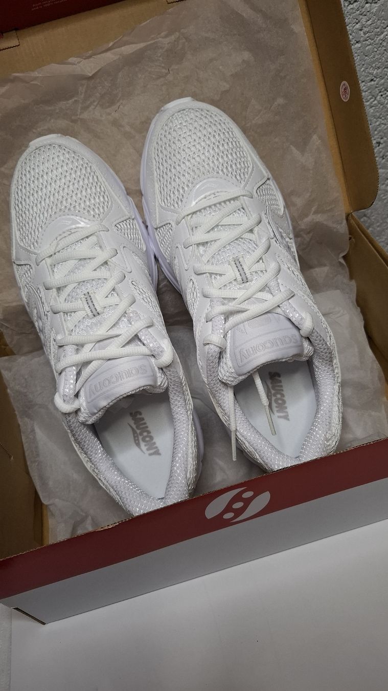 Saucony Scarpe da uomo: Saucony Ride Millenium Taille 42.5 - Neuf! – Nuovo e nell'imballaggio originale da Le Landeron venduto da rue_k9kg 4