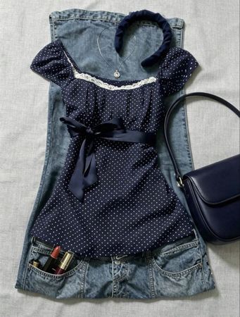 Haut femme à pois bleu marine