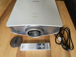 Sony Full HD Beamer VPL-VW40