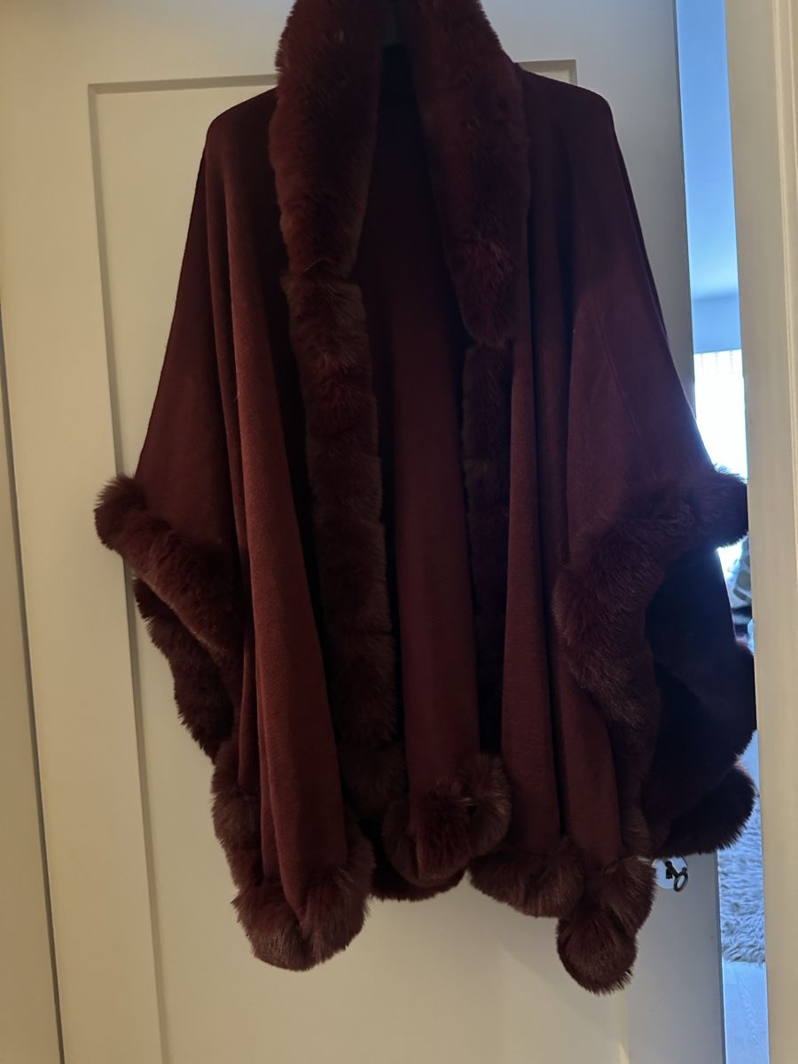 Sonstige Damenmode: Damen Cape oder Poncho – Neu (gemäss Beschreibung) aus Basel von Ivana_4 3