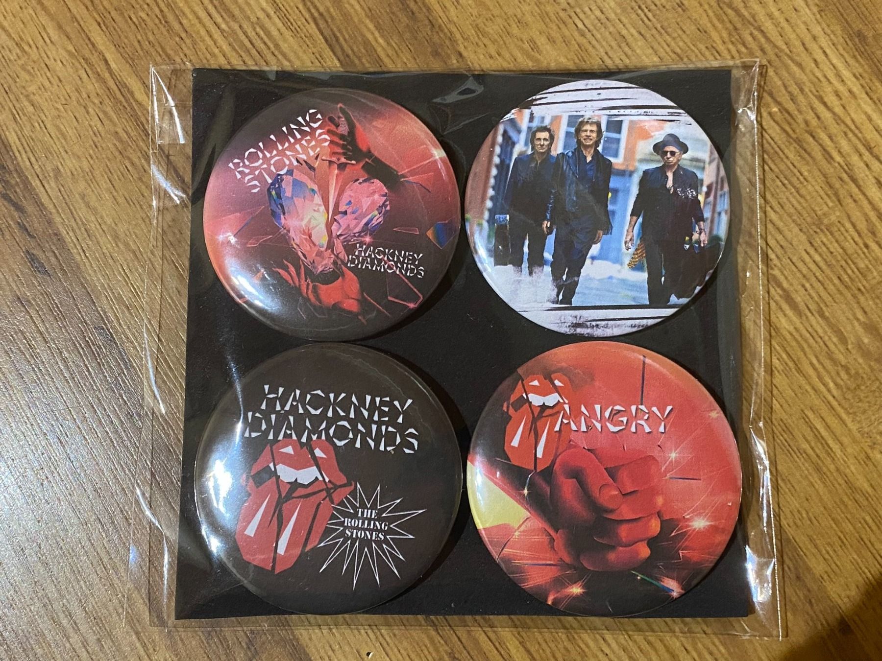 Placchette & Badge: Rolling Stones - Ansteck Badge - Hackney Diamonds – Nuovo (secondo la descrizione) da Basel venduto da VinylLover68