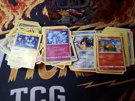 Pokémon Sammelkarten Konvolut mit Metalldose gebraucht