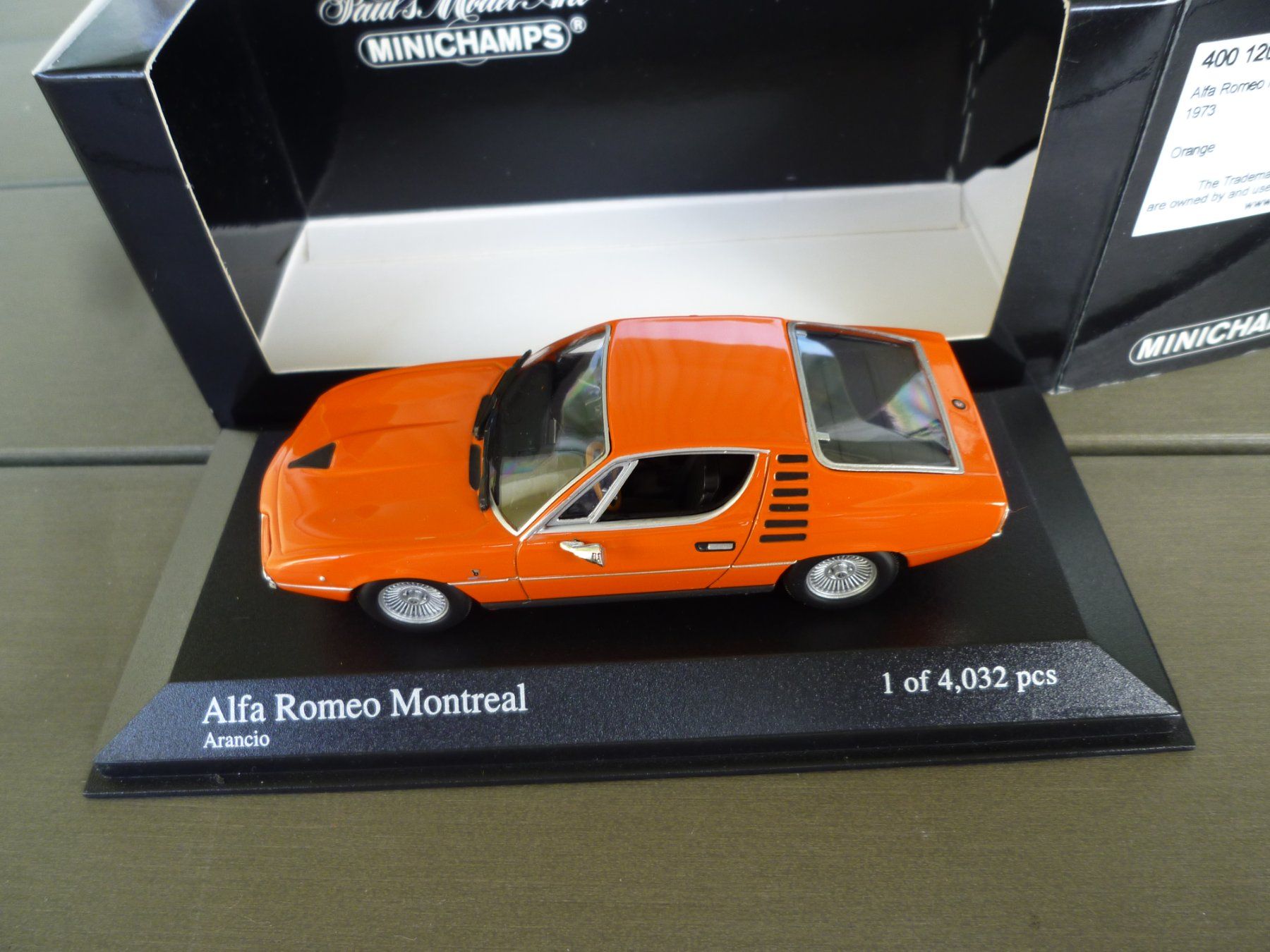Alfa Romeo Modellini d'auto: Alfa Romeo Montreal (1973) – Nuovo e nell'imballaggio originale da Flawil venduto da Imperiosud 5