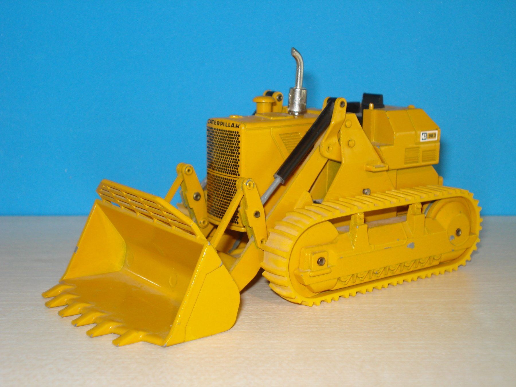 Caterpillar Kit di modellismo & Modellini statici: CAT 983 Raupentrax – Usato da Mitlödi venduto da worker04 1