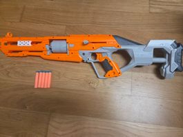 Nerf Spielzeug Gewehr, Top Zustand, Inkl. Darts für Action!