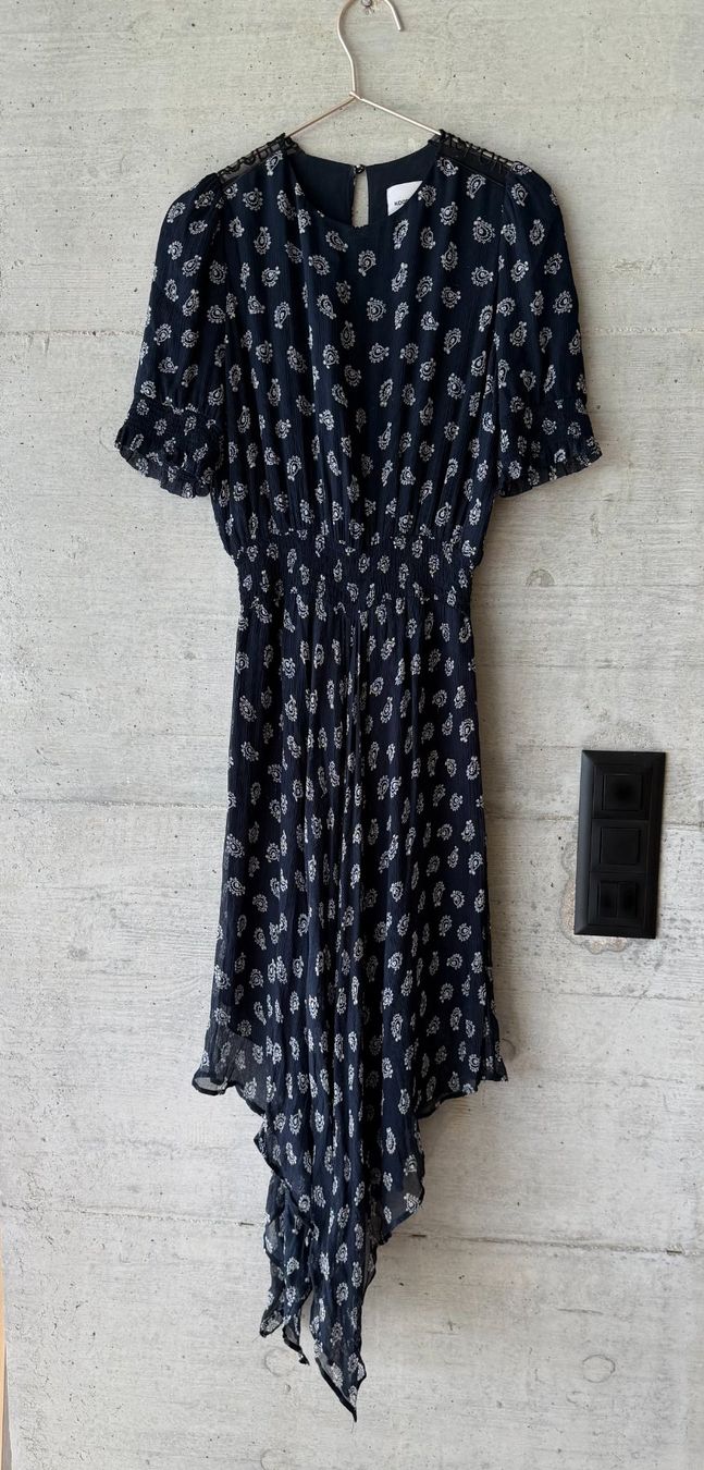 Kooples Robes: The Kooples Kleid (Gr. 0) – D'occasion à St-George par alaixee 1