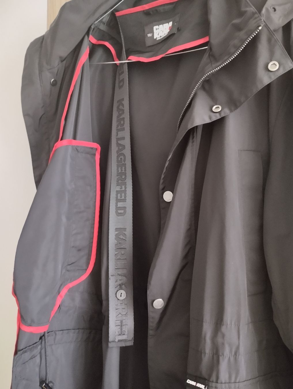 Karl Lagerfeld Giacche: Overcoat waterproof  black – Usato da Solothurn venduto da pao_769q 4