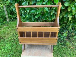 alter Vintage Zeitungsständer aus Holz