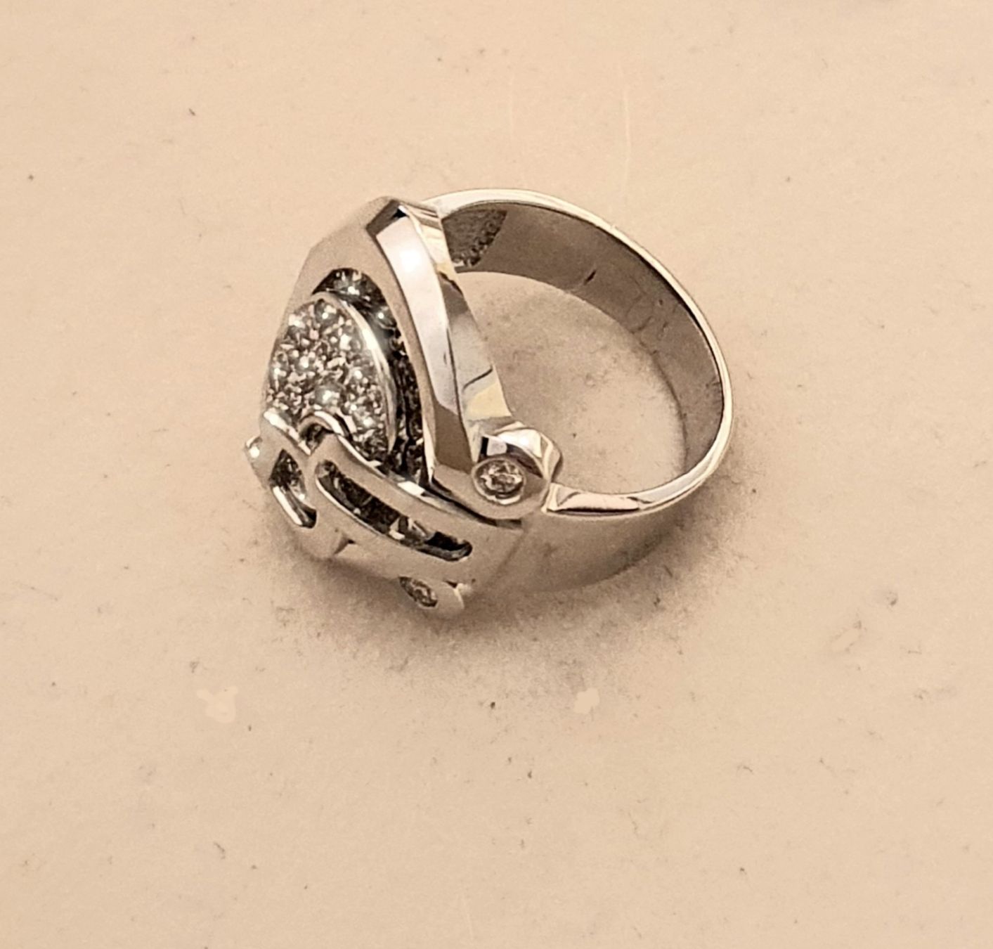 Ringe: Goldring mit Diamanten – Neu und originalverpackt aus Zürich von edu_kvc6 2