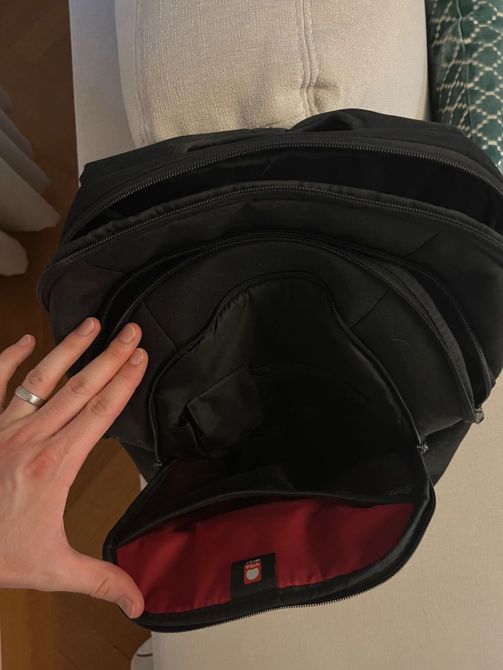 Delsey Zaini: Delsey Paris Business Rucksack / Laptop Backpack – Usato da Wohlen AG venduto da fla_h9tm 3