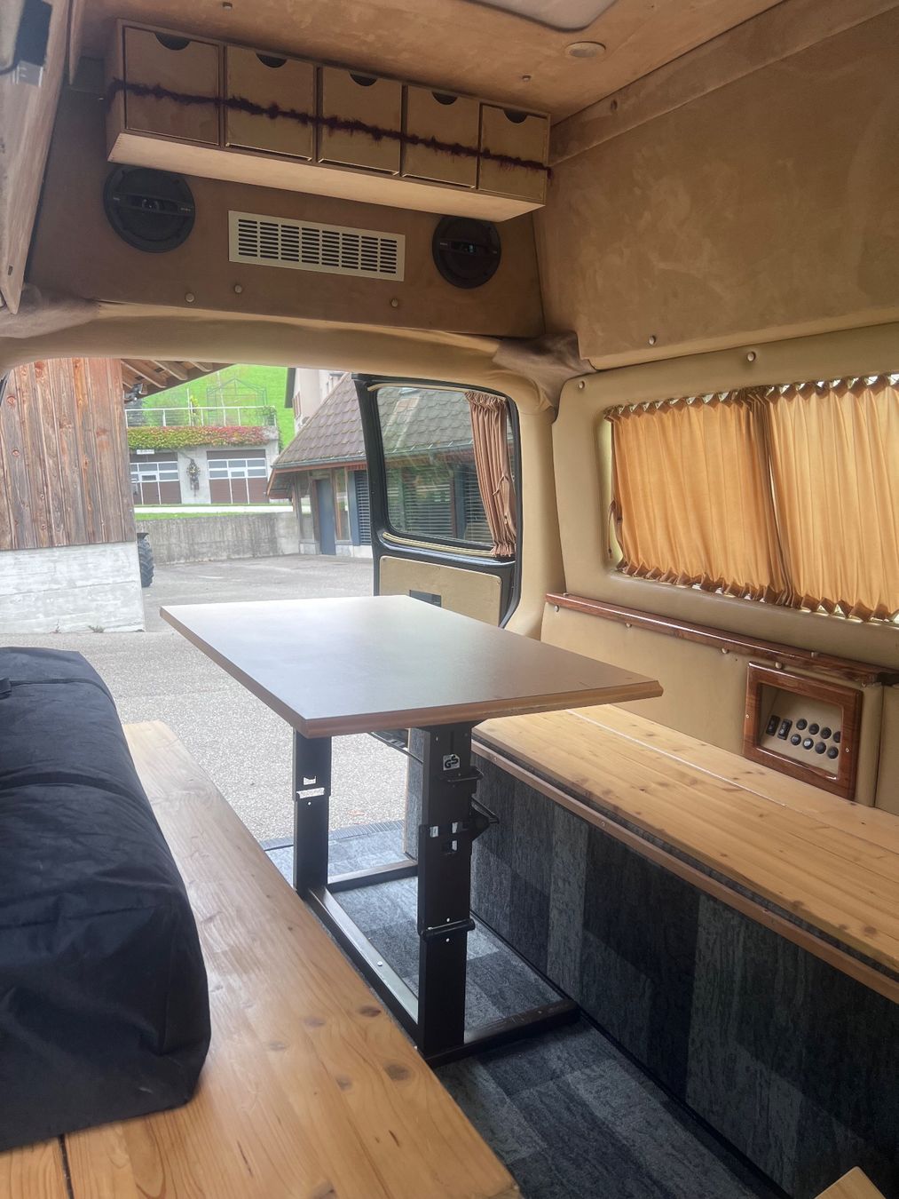 VW Camping Fahrzeuge: VW T5 Caravelle 2.5 TDI – Gebraucht aus Arni BE von wan_l6bq 8
