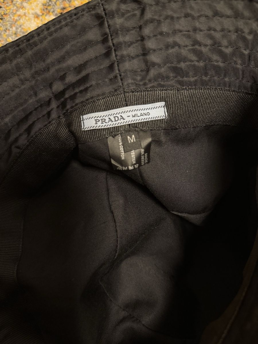 Prada Copricapi, berretti & cappellini: Prada bucket hat – Nuovo (secondo la descrizione) da Emmenbrücke venduto da L.L.G 2