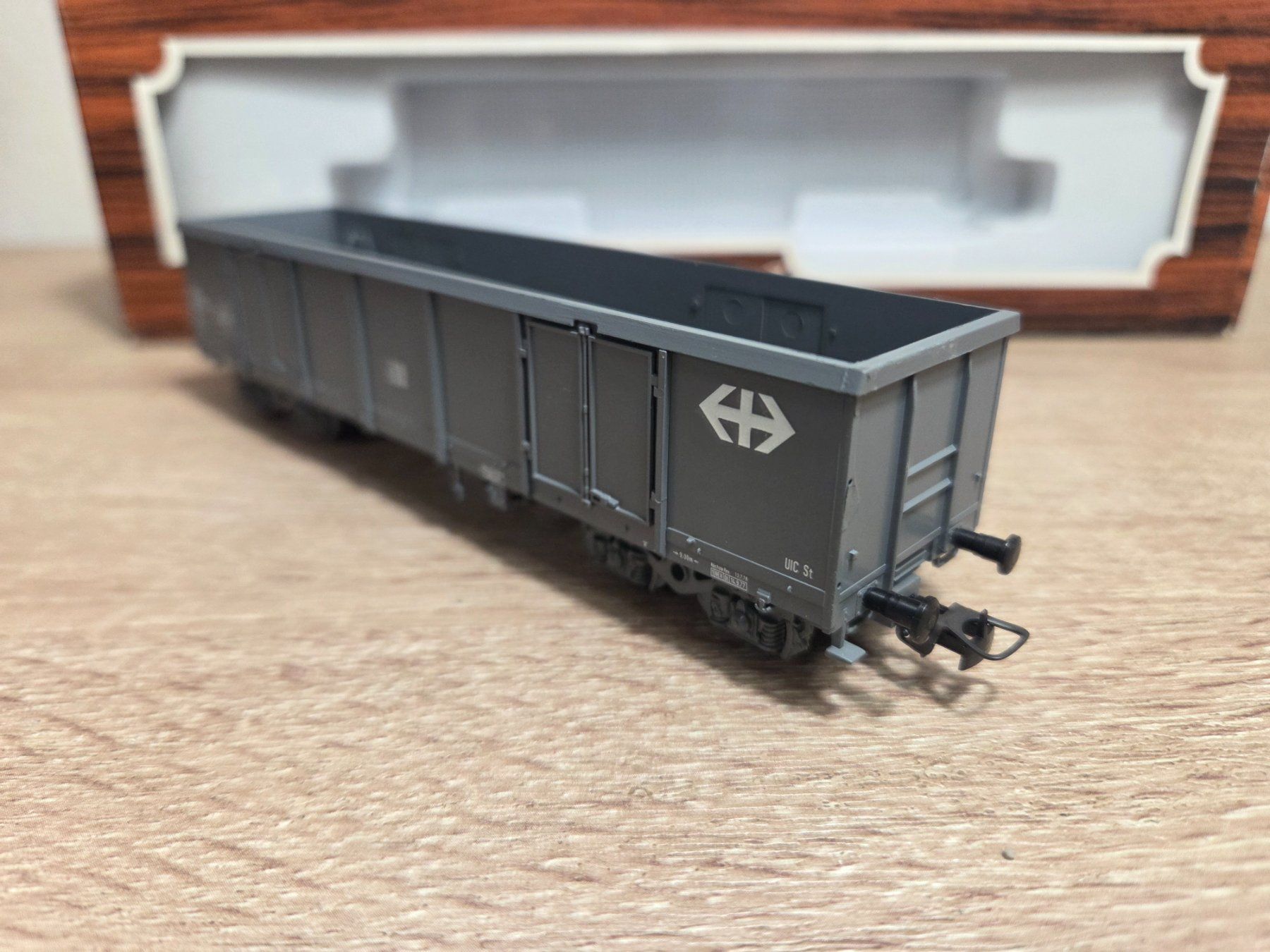 Liliput Modelleisenbahnen: Liliput 244 50 Güterwagen SBB H0 – Gebraucht aus St-Aubin-Sauges von Lo_Go 3