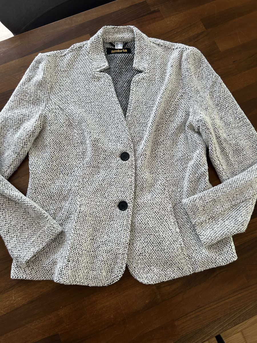 Giacche: AMBRIA Strick Blazer Gr. 40 – Usato da Balsthal venduto da LaLiLu77