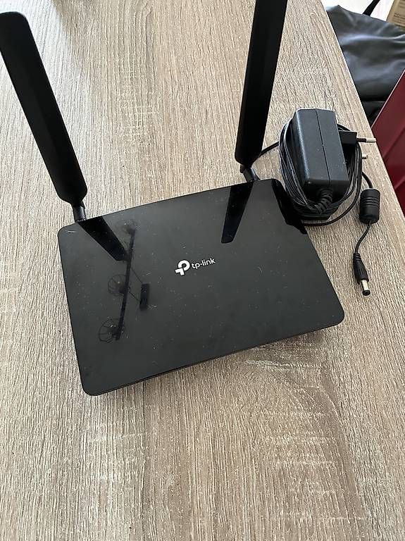 Modem & Router: Routeur 4g – Usato da Vauderens venduto da adr_zq86