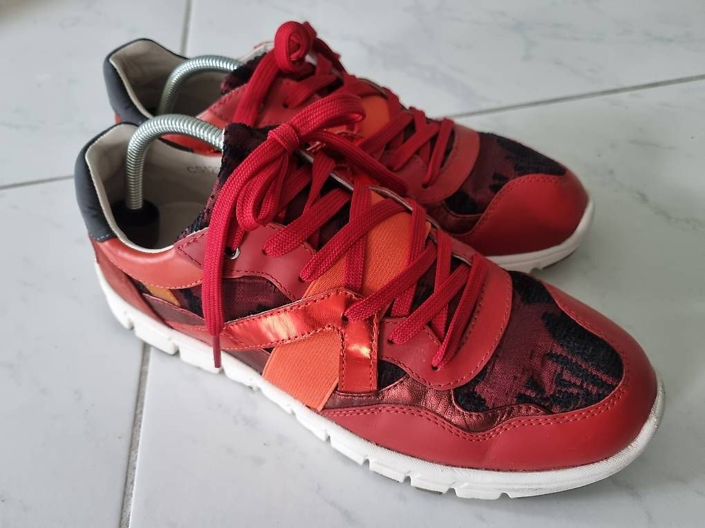 Damenschuhe: Dolce & Gabbana Sneakers Schuhe, Gr. 39 – Gebraucht aus Hombrechtikon von goe_f996