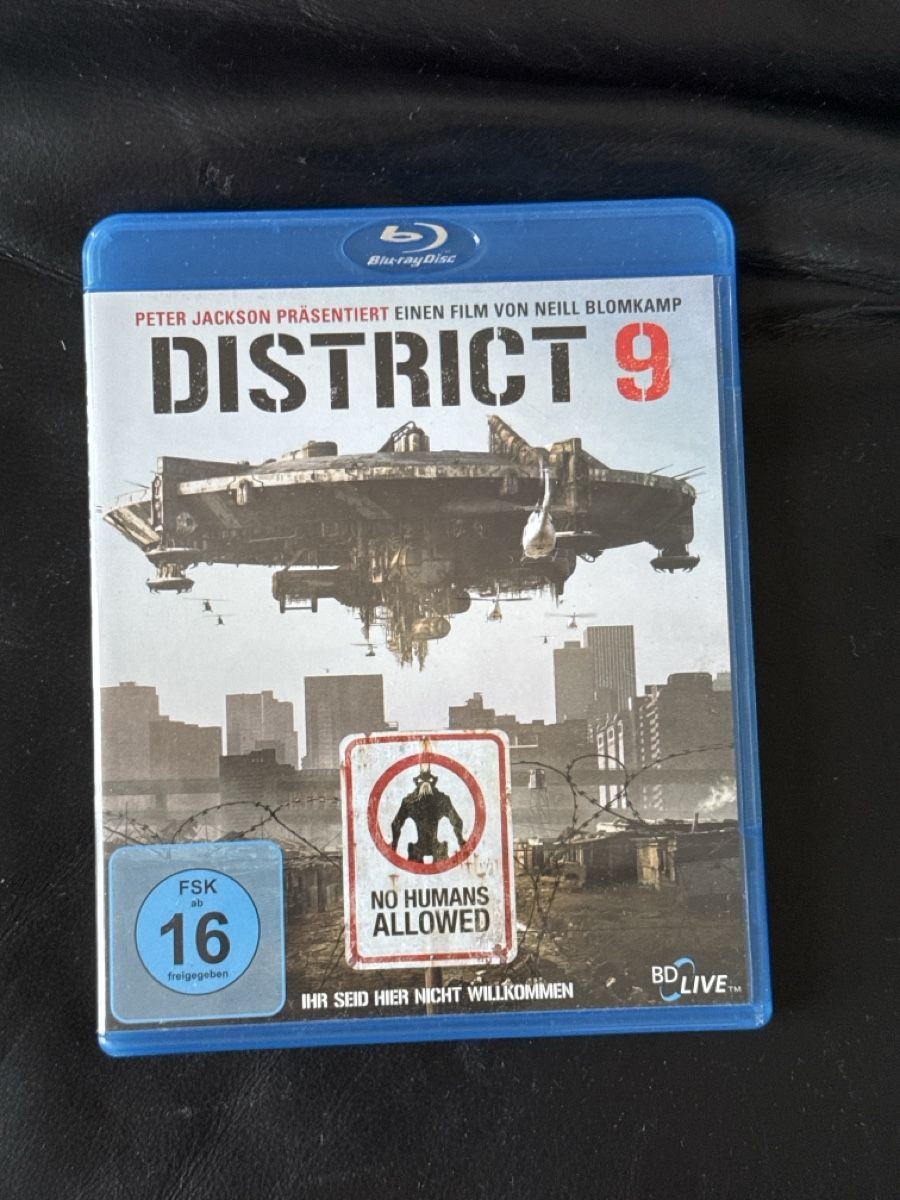 Alle DVDs: District 9 (Blu-ray) - Sci-Fi Thriller – Neu (gemäss Beschreibung) aus Bern von Gbilly