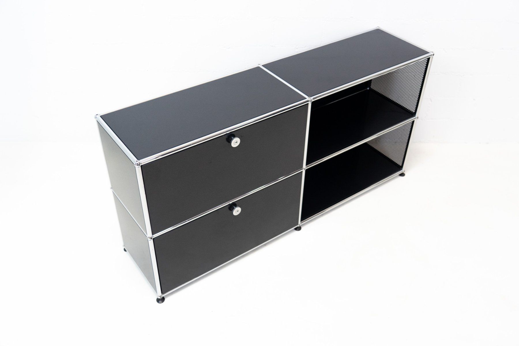 USM Kommoden: USM Haller Sideboard Graphit Schwarz N. 25 Lieferung möglich – Gebraucht aus Schaffhausen von Studio-Ara 1